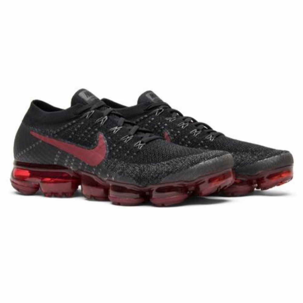 Nike Air Vapormax “Bred” Black/Red